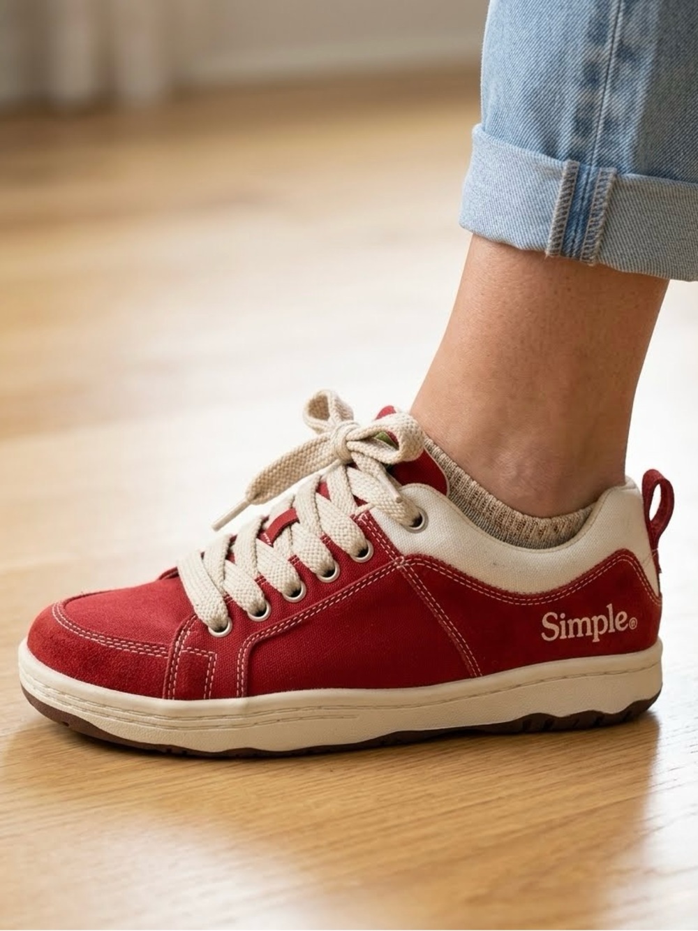 Simple OS Unisex Vintage Style Suede Low Top Skater Shoes Cherry/Cream Size 7